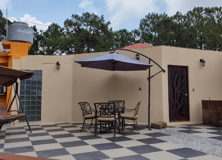 CASA LOMAS DE ATZINGO